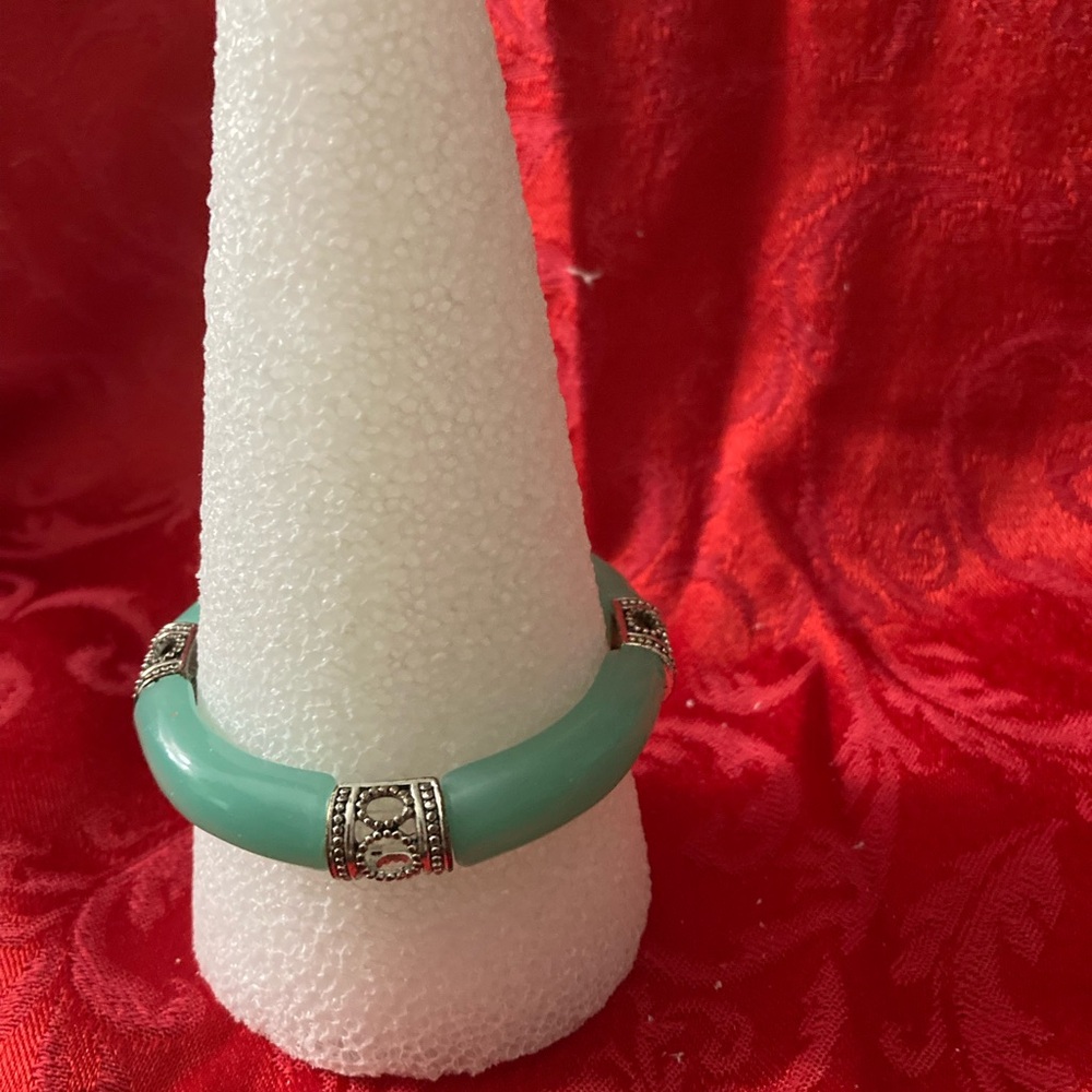 Chic Silver and Green Bracelet